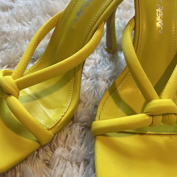 ASOS Yellow Knotted Sandals - Picture 11 of 16